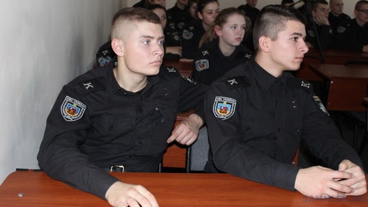 лу2.jpg