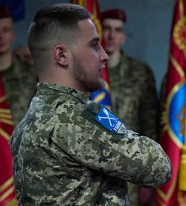 х081.jpg